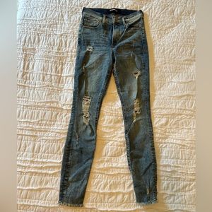 Express women’s distressed jeans size 0R